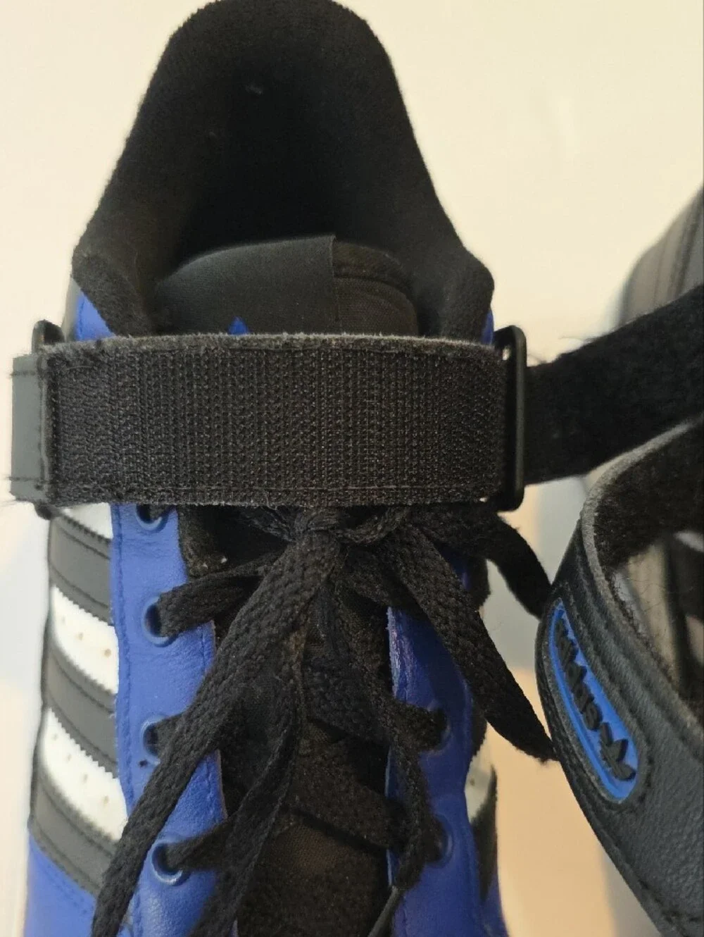 adidas Forum Low Black Pulse Blue Mens Size 8.5 Retro Retro Basketball Sneaker
